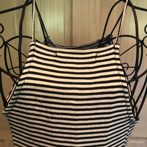 BRANDY MELVILLE DRESS ONE SIZE FITS ALL - Picture 7 of 8